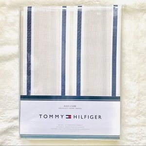 TOMMY HILFIGER TABLECLOTH 60x120in Stripes New